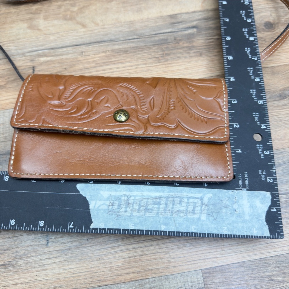 Patricia Nash Tan Embossed Crossbody Bag - Picture 6 of 8